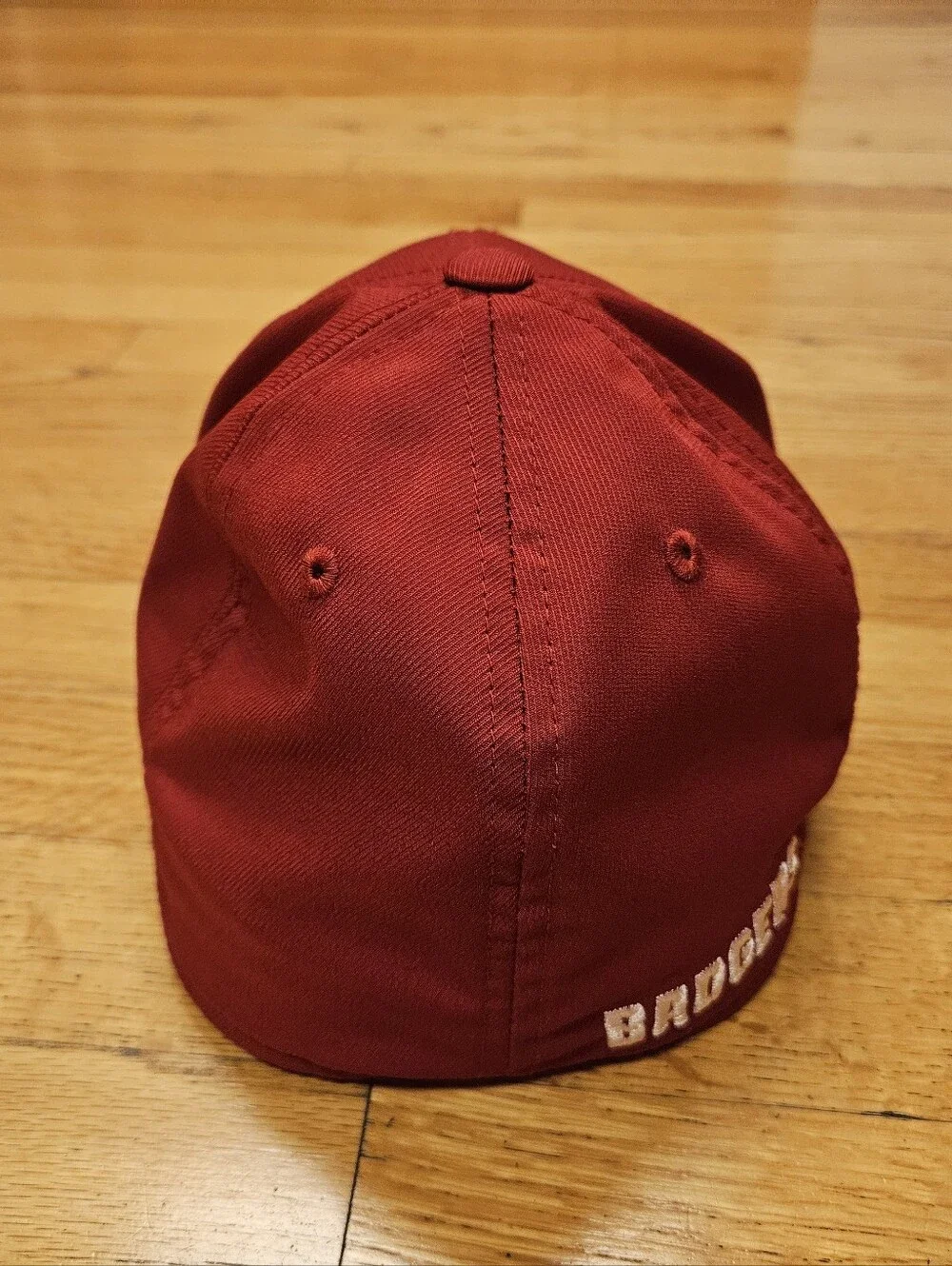 University Of Wisconsin Badger Adidas Baseball Hat Size L/XL